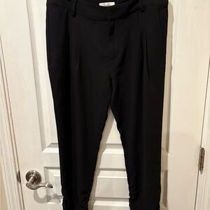 Parker Elegant Black Garment